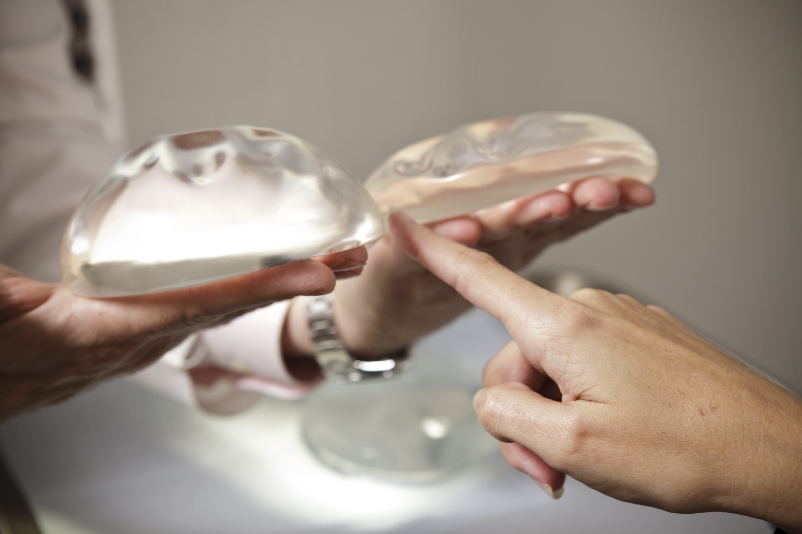 Selecting breast implants